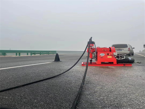 绛县马路路基路面开裂下沉注浆加固灌浆